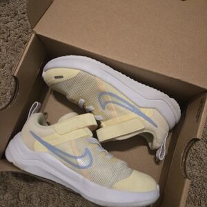 Nike Kids Yellow and Blue Sneakers